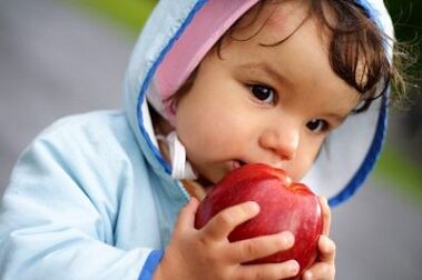 Manger des fruits non lavés est une cause d'infection parasitaire