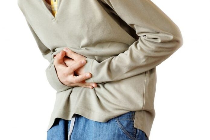Les douleurs abdominales spasmodiques provoquent une diphyllobothriase